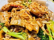 Thai Food Truck Express Punalu'u food