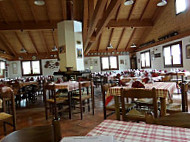 Trattoria La Chelina inside