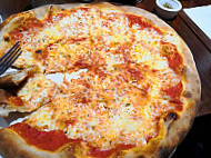 Alma's Pizzeria food