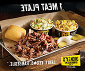 Dickey's Barbecue Pit food