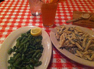 Martinellis Little Italy food