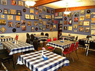 Bear's Eatery inside