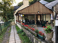 Creperie De Saint-maurice inside