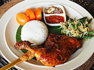 Noraini Nasi Kukus food