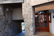 Mesón Casas Colgadas (cerrado) outside