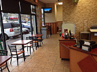 Pizza One (como Lake Village) inside