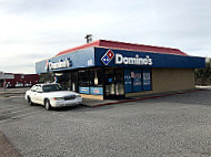 Domino's Pizza outside