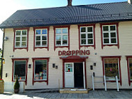 Drøpping Kafè outside