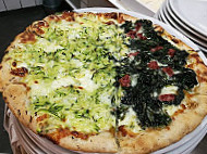 Pizza Gallery food