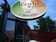 Piccolo Mondo outside