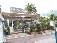 Le Pizzaiole inside