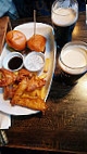 Earls Court Tavern food