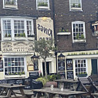 King's Head food