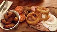 Foresters Arms food