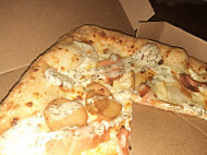 Domino's Pizza food