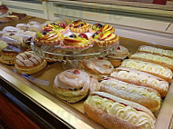 Heidi's Patisserie food