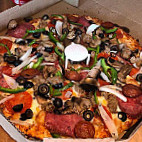 Round Table Pizza food