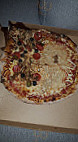 Reggies Pizza food