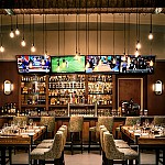 Meritage an Urban Tavern at the JW Marriott Desert Ridge Resort & Spa inside