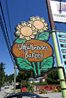 Wheatberries Bakery outside