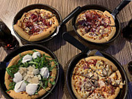 Pronto Pizza food