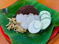 Kakju Nasi Lemak Kukus Ayam Berempah food