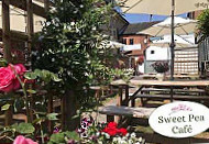 Sweet Pea Cafe inside