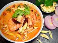 Anna Tomyam food