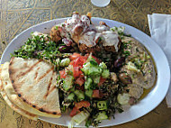 Zaina. مطعم food