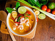 Mutiara Tomyam Seafood food