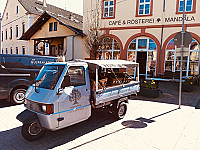 Cafe Mandala outside