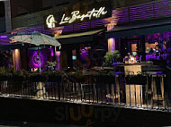 La Bagatelle Marbella outside