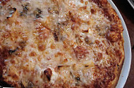 Sandy's Pizza food