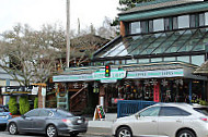 Green Light Diner outside