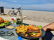 Le Café Plage food