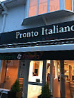 Pronto Italiano outside