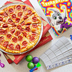 Chuck E Cheese food