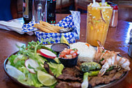 Sonsonate Grill food