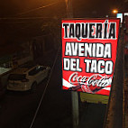 La Avenida del Taco outside