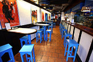 El Meson inside