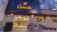 Camelo Pizzaria inside