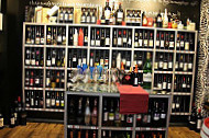 Quesos Y Vinos Sabor Alegre food