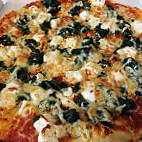 Pauli Pizza food