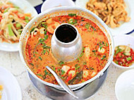 Nondie Tom Yam Ala Thai food