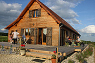 Auberge des Moulins de Boisse inside