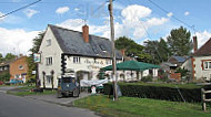 The Fox And Hounds outside