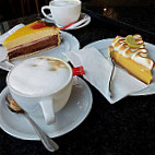 Café Fassbender food