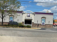 Taco Bell inside