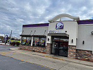 Taco Bell inside