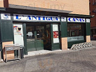 Cerveceria-taperia L'antigua outside